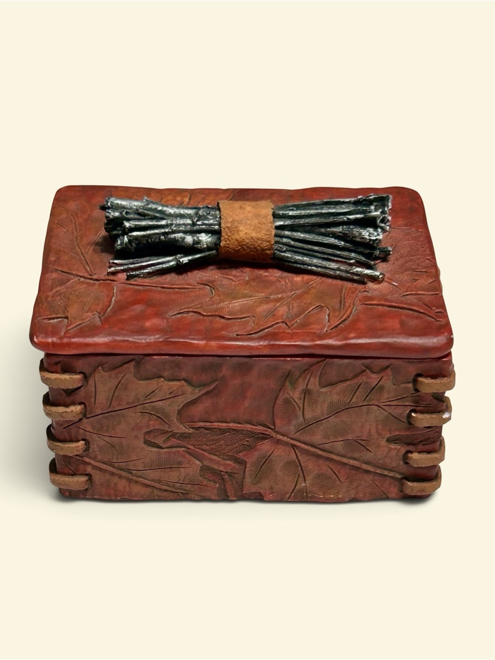 Frameology Resin Western Leaf Trinket Box w/ Lift-Off Lid Brown/Black 4x3in